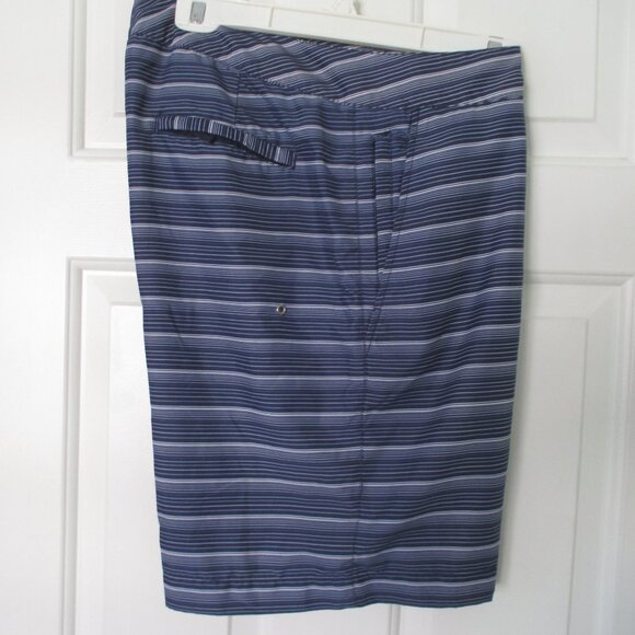 Perry Ellis Mens Blue Mesh-lined Swim 3-Pocket Board Short NWOT - Size 33W - Picture 2 of 6